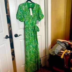 Kyla Floral Wrap Dress, bubble sleeves, floral